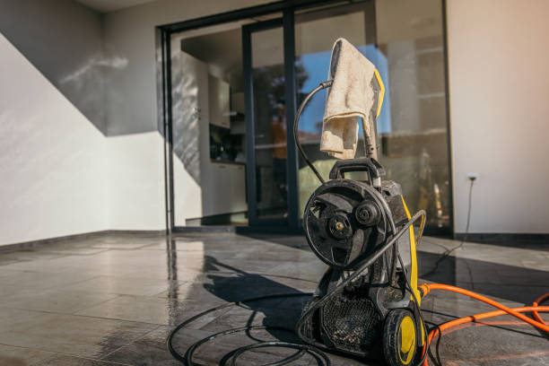 Best Gutter Cleaning  in Meridian Hills, IN